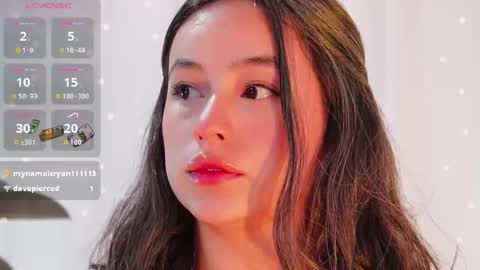 Snapshot of hearmymoans_18 chatting on 1, 12, 2025 hearmymoans_18 online show from 1, 12, 2025