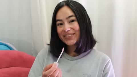 Snapshot of hearmymoans_18 chatting on 9, 2, 2026 hearmymoans_18 online show from 9, 2, 2026