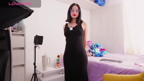 Snapshot of hearmymoans_18 chatting on 13, 3, 2026 hearmymoans_18 online show from 13, 3, 2026