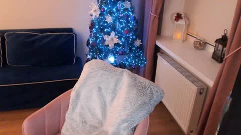 Heaven girl online show from 26, 12, 2024