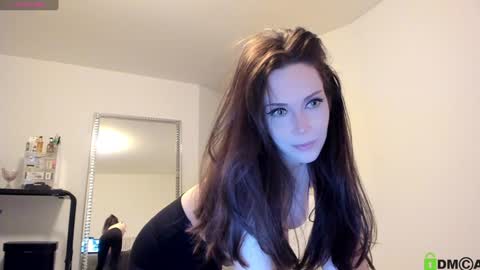 Snapshot of heaveniabb chatting on 5, 1, 2025 Helen online show from 5, 1, 2025