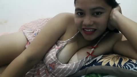 heavenlyeyes69 online show from 11, 1, 2026