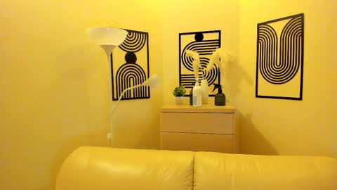 Snapshot of heavenmoth chatting on 22, 12, 2025 heavenmoth online show from 22, 12, 2025