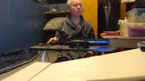 hedonista67 online show from 26, 1, 2025