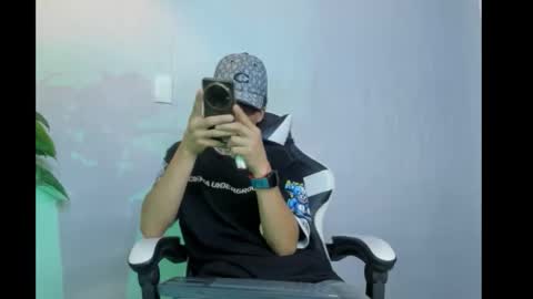 Snapshot of heellboy_ chatting on 26, 11, 2025 heellboy_ online show from 26, 11, 2025