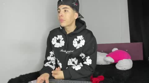 heellboy_ online show from 2, 5, 2026