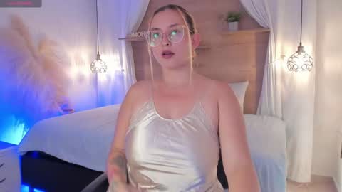 ANTARA REY online show from 21, 2, 2025