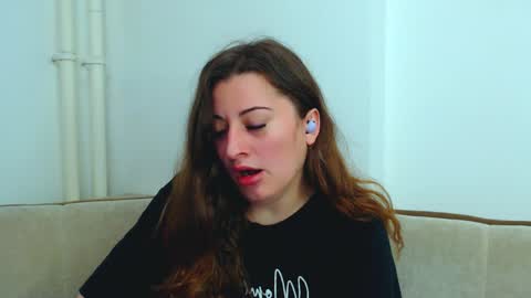 helen_adams_ online show from 20, 12, 2024