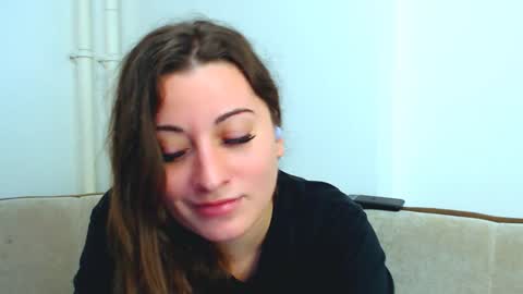 helen_adams_ online show from 24, 12, 2024