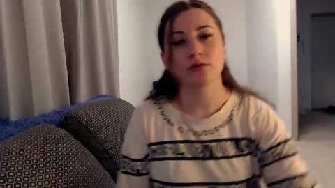 Snapshot of helen_adams_ chatting on 17, 6, 2026 helen_adams_ online show from 17, 6, 2026