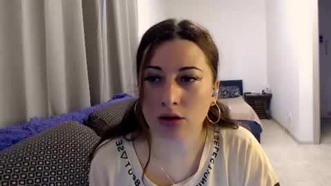 Snapshot of helen_adams_ chatting on 18, 6, 2026 helen_adams_ online show from 18, 6, 2026