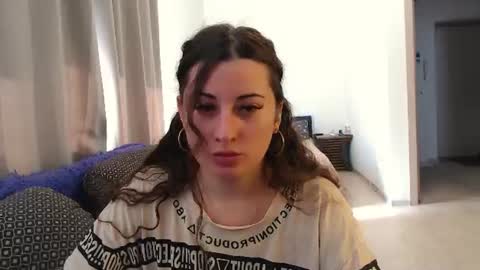 Snapshot of helen_adams_ chatting on 20, 6, 2026 helen_adams_ online show from 20, 6, 2026