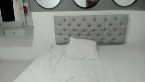 helen_curly online show from 24, 1, 2025