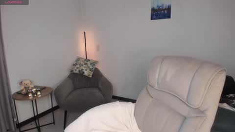 helen_miller online show from 23, 1, 2025