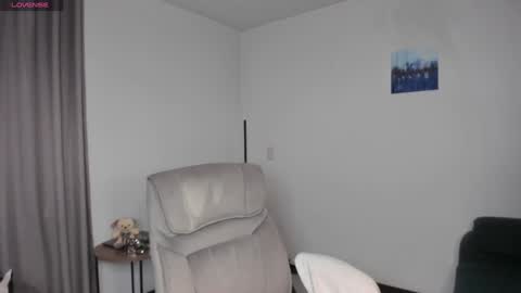 helen_miller online show from 27, 1, 2025