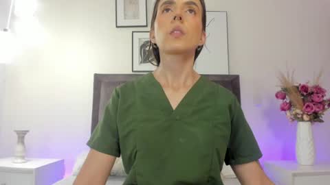 Helen  online show from 15, 7, 2026