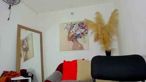 Snapshot of helena_copper chatting on 2, 3, 2025 HELENA COPPER online show from 2, 3, 2025