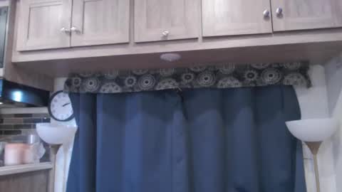 Helena Hope online show from 26, 2, 2025