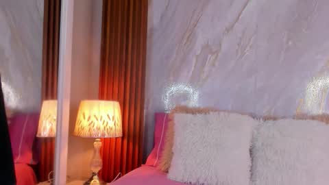 Helena Santos  online show from 19, 3, 2026