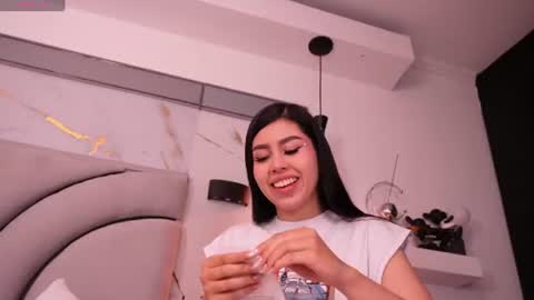 Snapshot of helena_whaite chatting on 21, 7, 2026 helena_whaite online show from 21, 7, 2026