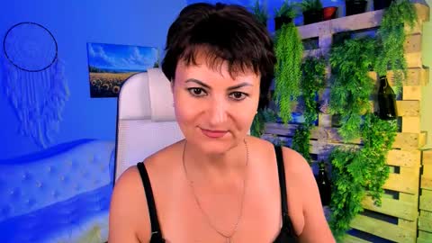 helenbeler online show from 9, 10, 2025