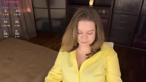 Snapshot of helenbonham chatting on 29, 3, 2026 Helena Bonham online show from 29, 3, 2026