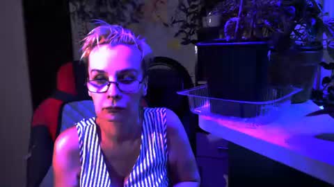 Snapshot of helgahimmele chatting on 18, 7, 2026 Helga online show from 18, 7, 2026