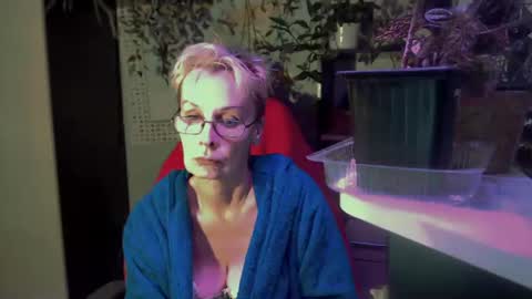Snapshot of helgahimmele chatting on 27, 7, 2026 Helga online show from 27, 7, 2026