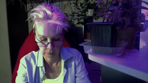 Snapshot of helgahimmele chatting on 28, 7, 2026 Helga online show from 28, 7, 2026