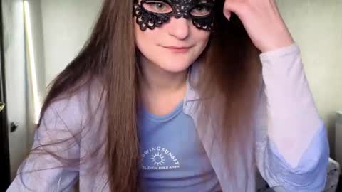 helgamunn online show from 2, 4, 2026