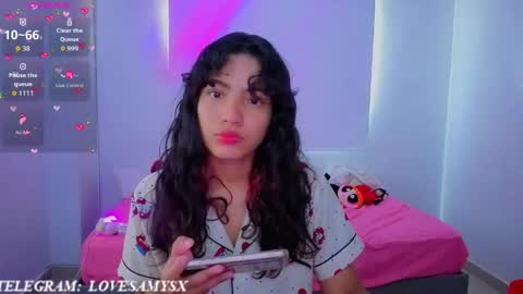Helia Transfem and Amy online show from 8, 5, 2026