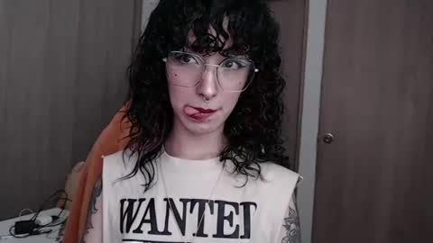 Snapshot of hell_666_xxx chatting on 23, 1, 2025 cher online show from 23, 1, 2025