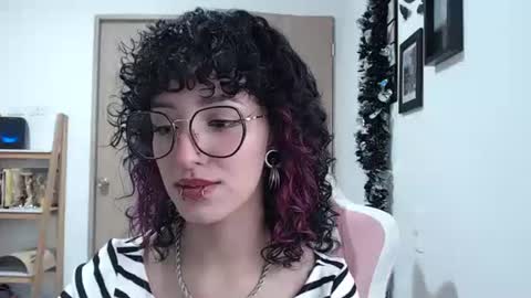 Snapshot of hell_666_xxx chatting on 27, 2, 2025 cher online show from 27, 2, 2025