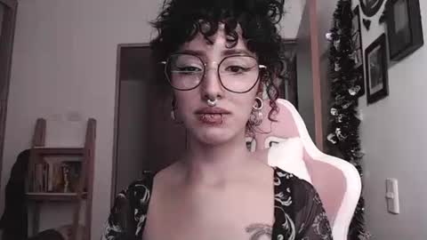 Snapshot of hell_666_xxx chatting on 28, 2, 2025 cher online show from 28, 2, 2025