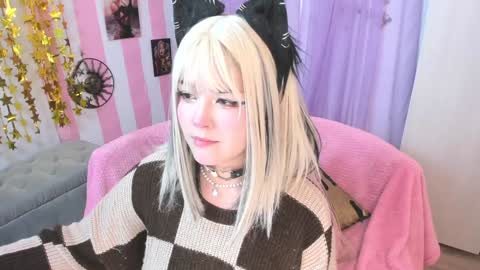 Snapshot of hell_fairy chatting on 16, 1, 2025 Laura online show from 16, 1, 2025