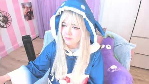 Snapshot of hell_fairy chatting on 17, 10, 2025 Laura online show from 17, 10, 2025