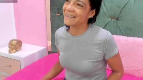 Snapshot of hellen__4master chatting on 15, 2, 2025 Hellen online show from 15, 2, 2025