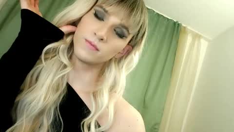 Snapshot of hellenspellman chatting on 6, 3, 2025 Helen Spellman online show from 6, 3, 2025