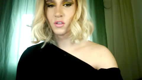 Snapshot of hellenspellman chatting on 10, 3, 2025 Helen Spellman online show from 10, 3, 2025