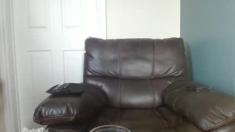 Snapshot of hellflow chatting on 5, 1, 2025 hellflow online show from 5, 1, 2025