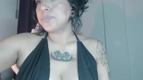 Snapshot of hello_demonkitty chatting on 29, 1, 2025 SIMONA  online show from 29, 1, 2025