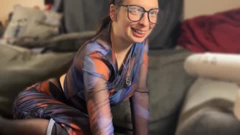 Katie 3 online show from 8, 3, 2026