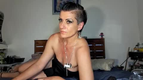 Cleo online show from 5, 1, 2025