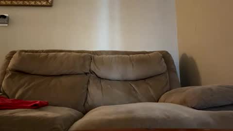 hellokitten123 online show from 8, 3, 2025