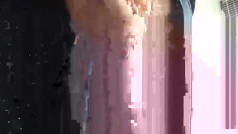 Snapshot of helpmegetitup70 chatting on 20, 9, 2025 older cock online show from 20, 9, 2025