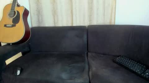 henrik_senn online show from 3, 11, 2025