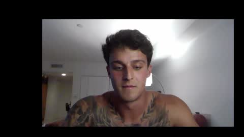 Snapshot of henrydesanti chatting on 14, 4, 2026 henrydesanti online show from 14, 4, 2026