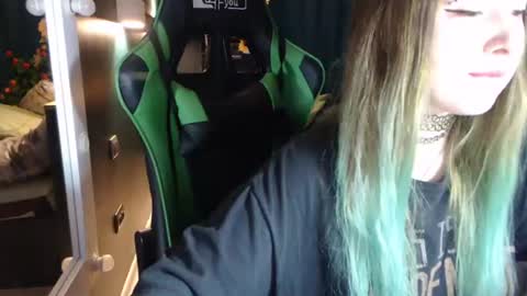 Hentaishiing online show from 4, 8, 2026