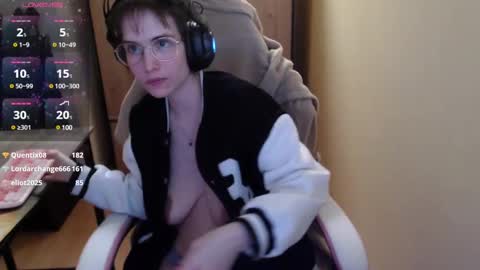 HeraLuna  online show from 27, 12, 2024