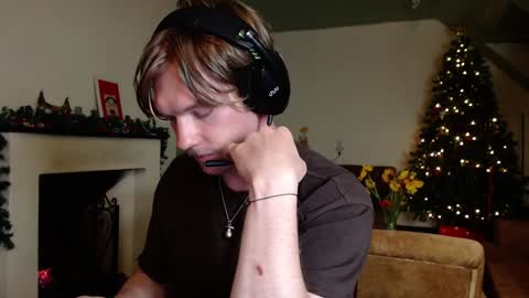 Snapshot of hercules__ chatting on 8, 1, 2025 Gregblonde  Alextattoo online show from 8, 1, 2025
